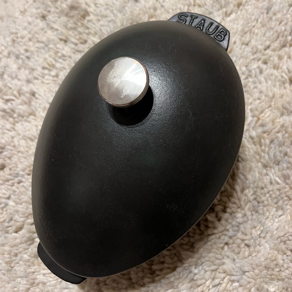 Black Staub Cast Iron Mussel Pot